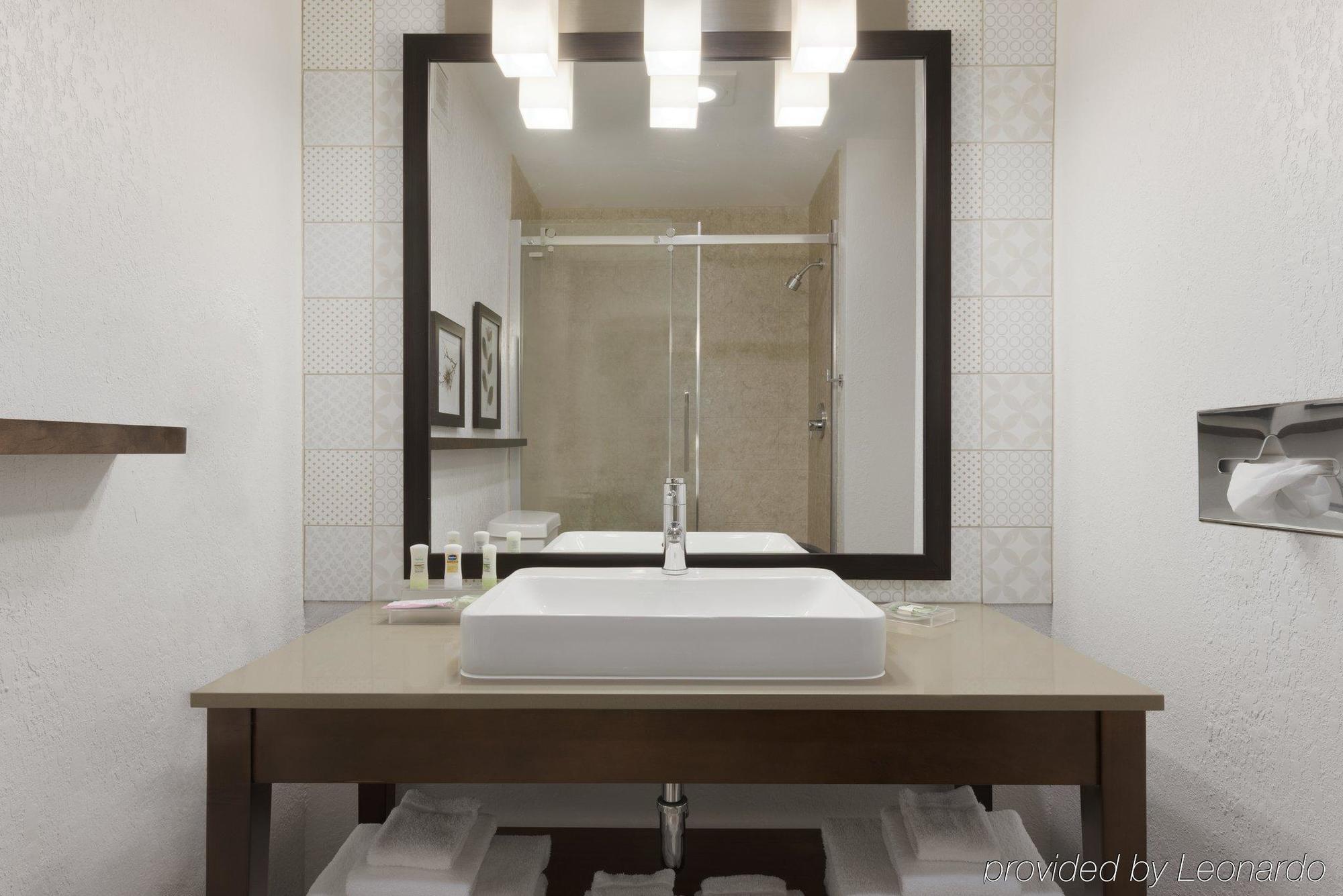 Country Inn & Suites By Radisson, Chippewa Falls, Wi Extérieur photo