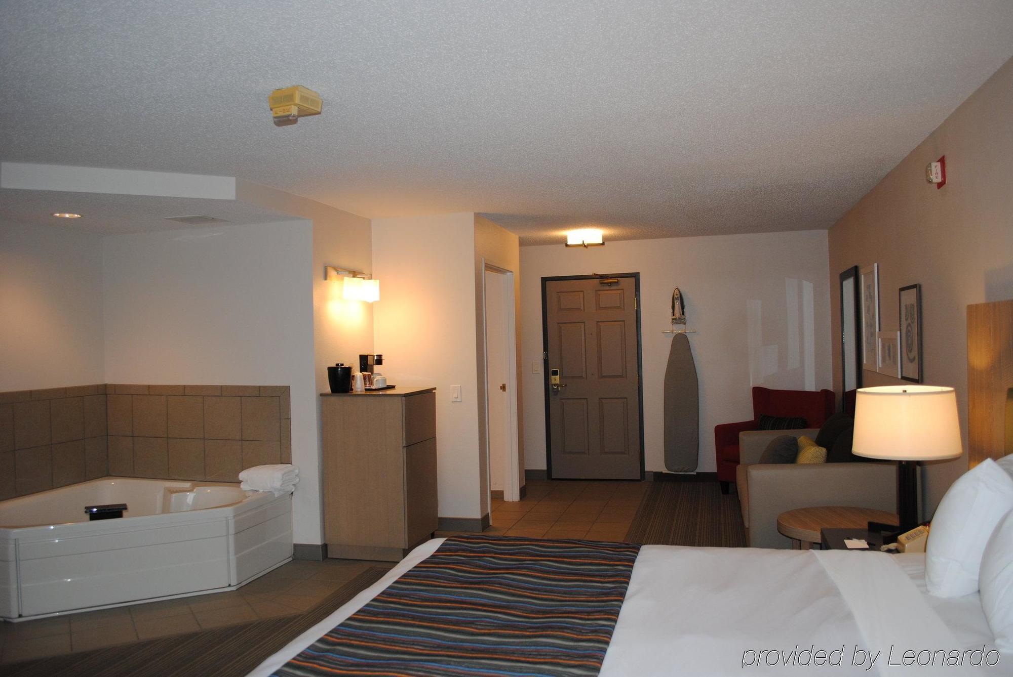 Country Inn & Suites By Radisson, Chippewa Falls, Wi Extérieur photo