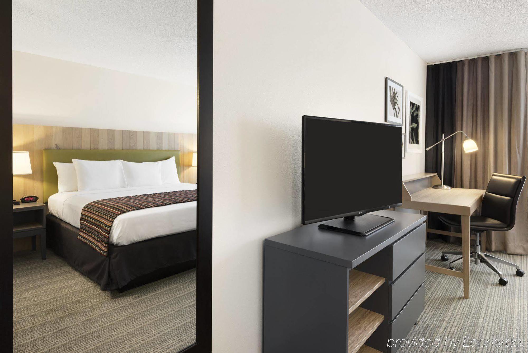 Country Inn & Suites By Radisson, Chippewa Falls, Wi Extérieur photo